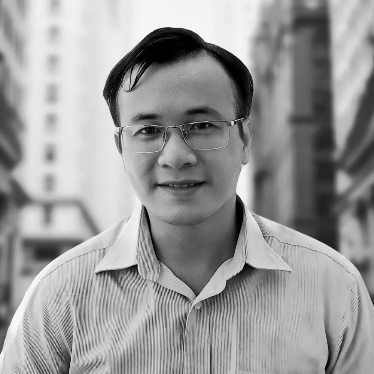 Huan Phan – Kiến trúc sư DevOps của Buso, là đối tác chiến lược với nền tảng kỹ thuật vững chắc, đứng sau các hệ thống AI tinh v Chân dung Huan Phan – chuyên gia DevOps và đối tác kỹ thuật của Buso, người đứng sau kiến trúc hệ thống cho các sản phẩm AI của Mochimin.